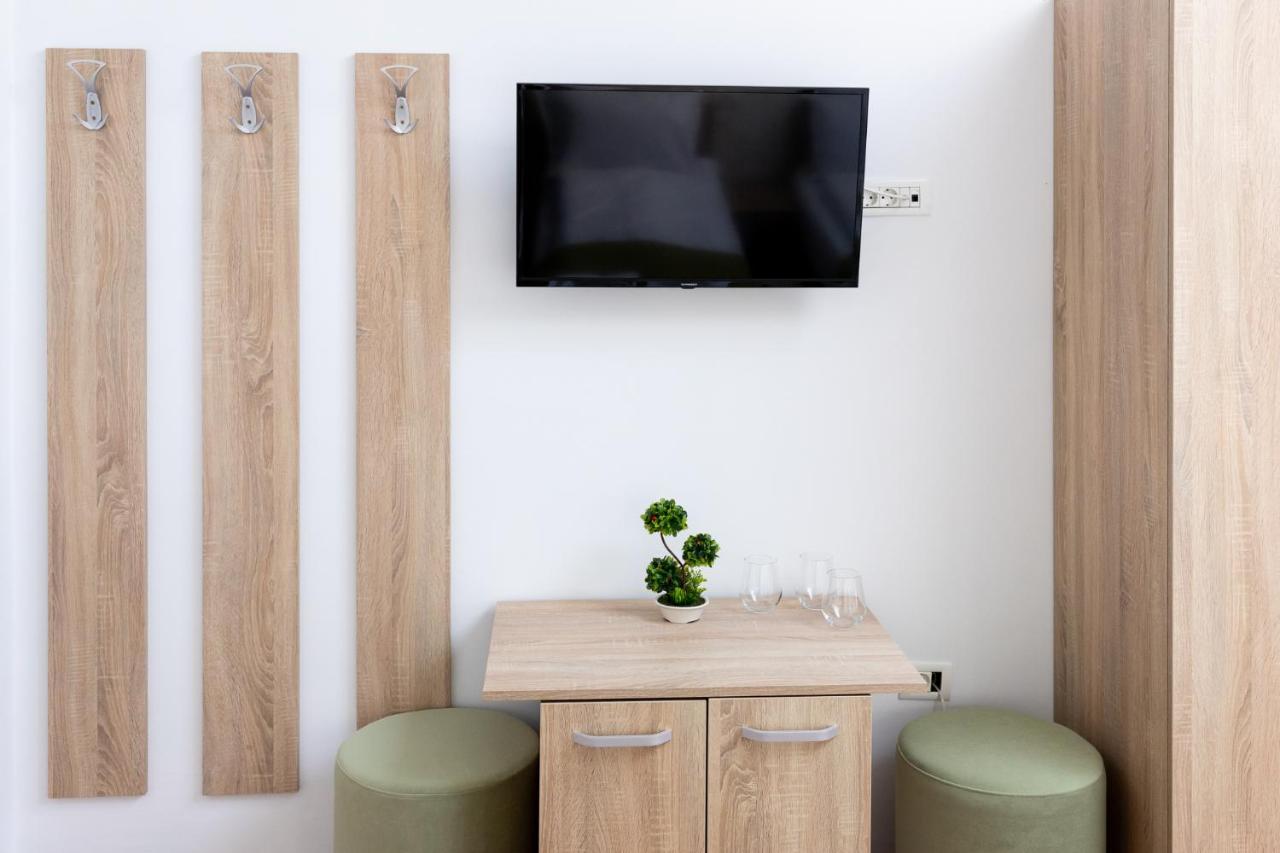 Marconi Guesthouse Hunedoara Eksteriør bilde