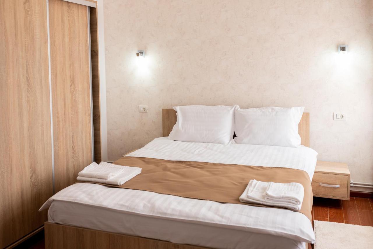 Marconi Guesthouse Hunedoara Eksteriør bilde