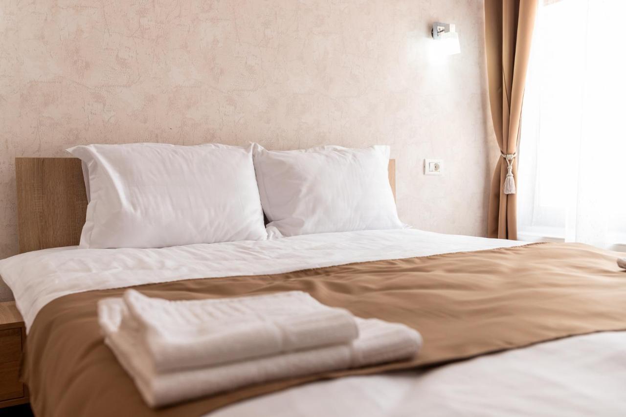 Marconi Guesthouse Hunedoara Eksteriør bilde