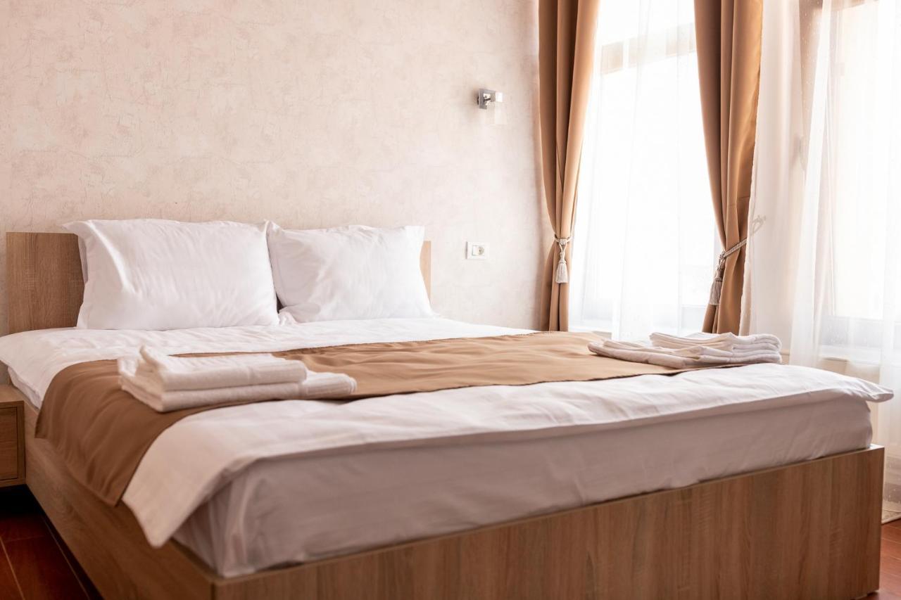 Marconi Guesthouse Hunedoara Eksteriør bilde
