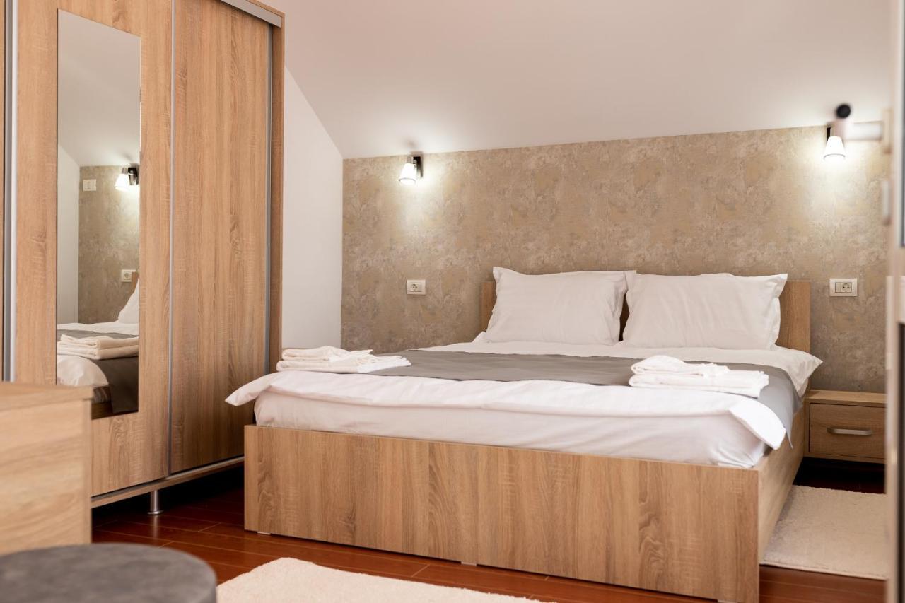 Marconi Guesthouse Hunedoara Eksteriør bilde