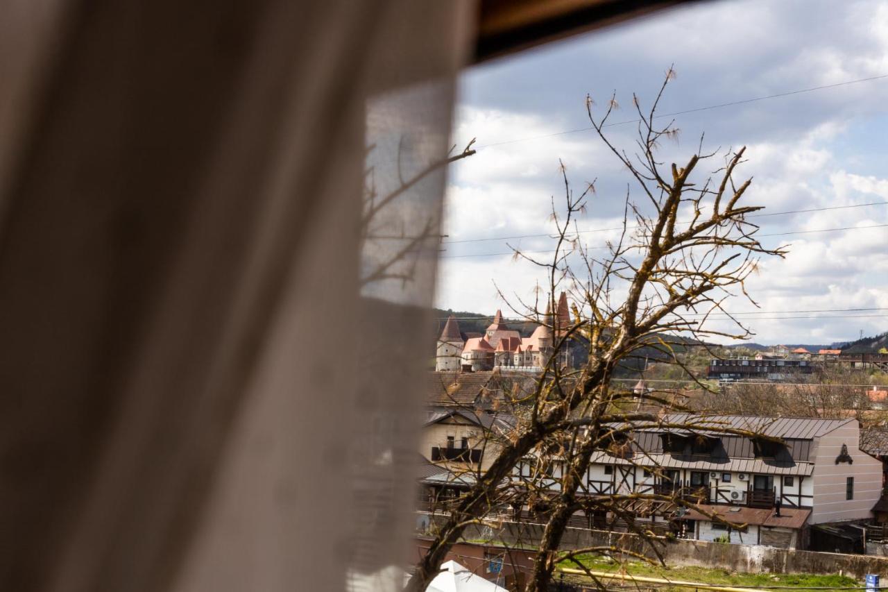 Marconi Guesthouse Hunedoara Eksteriør bilde