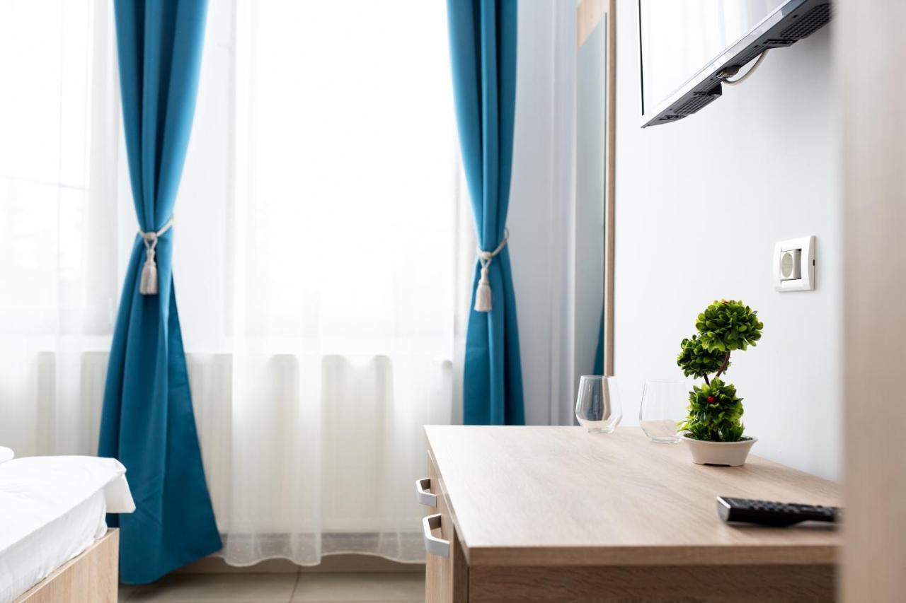 Marconi Guesthouse Hunedoara Eksteriør bilde